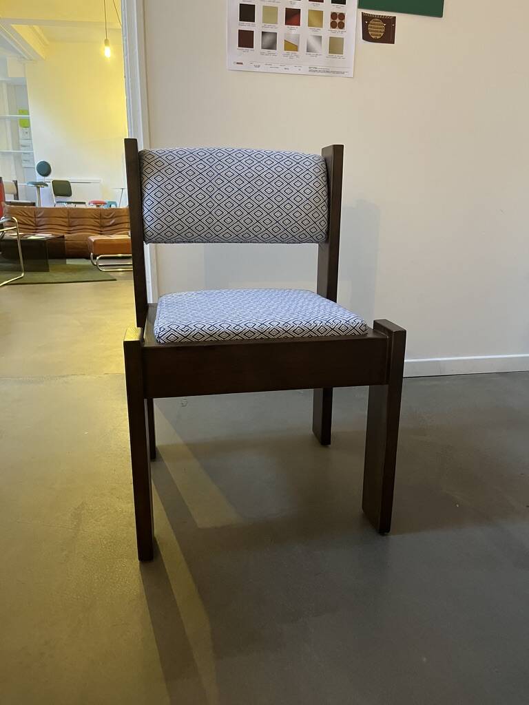 Pair of brutalist chairs in solid wood and jacquard fabric.