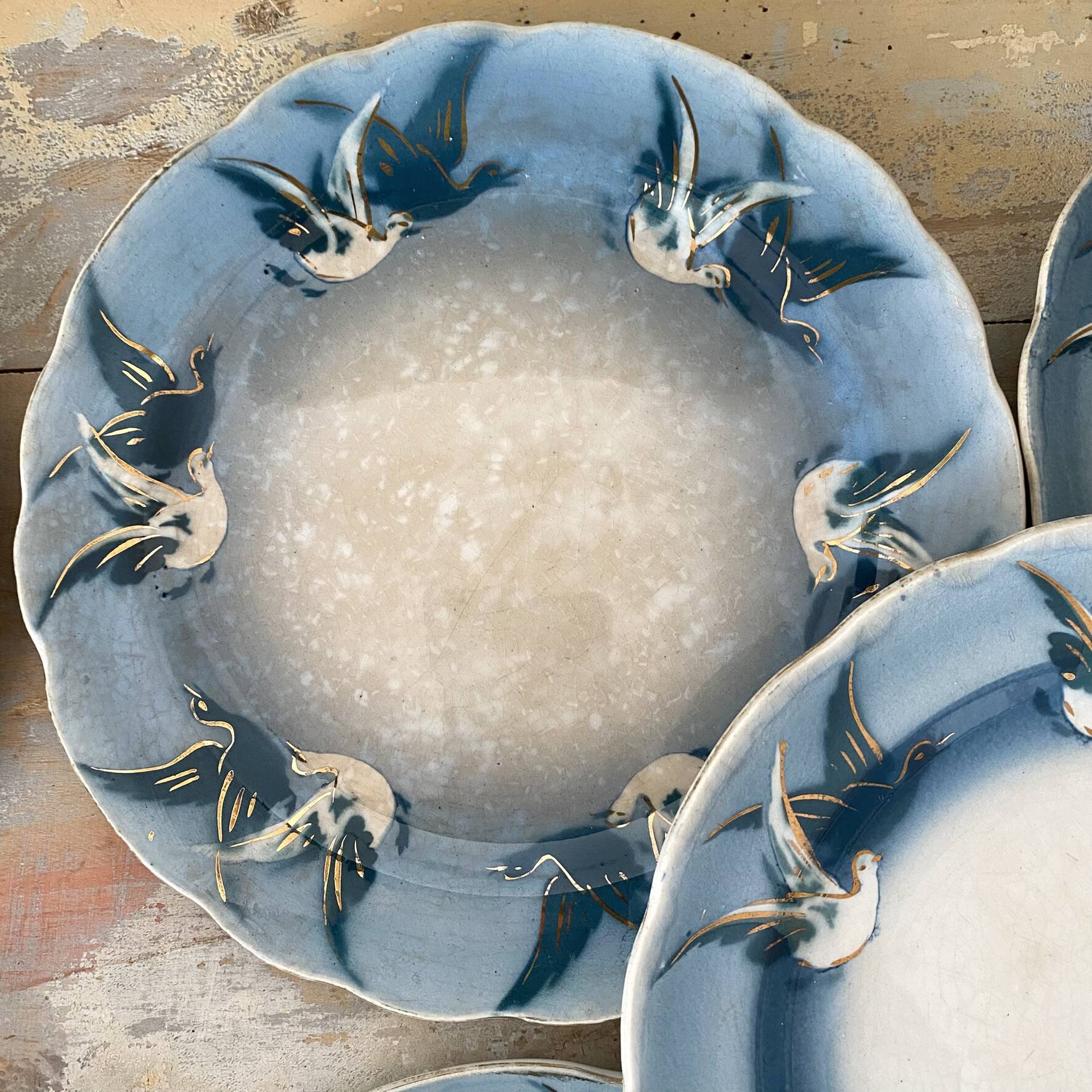 Rare dessert plates Terre de Fer Choisy le Roi, birds.