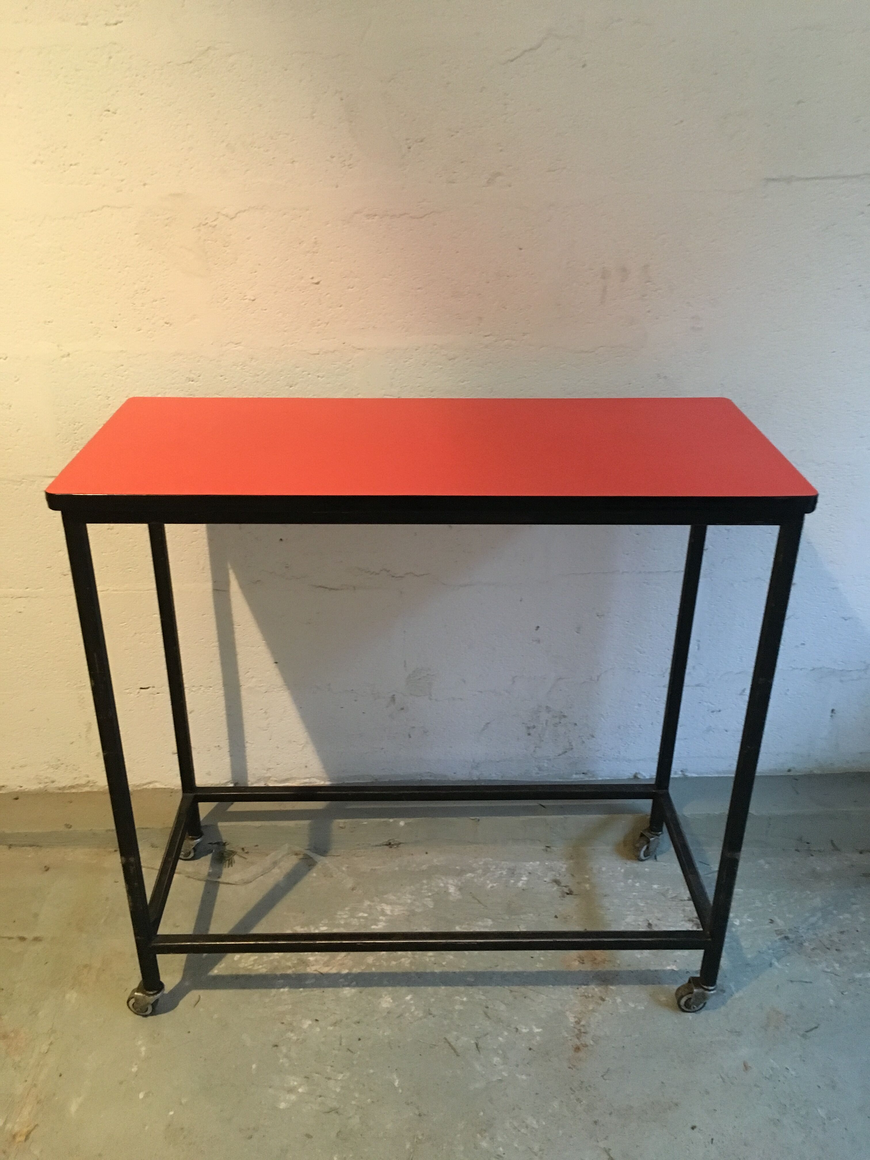 Console in metal and formica
