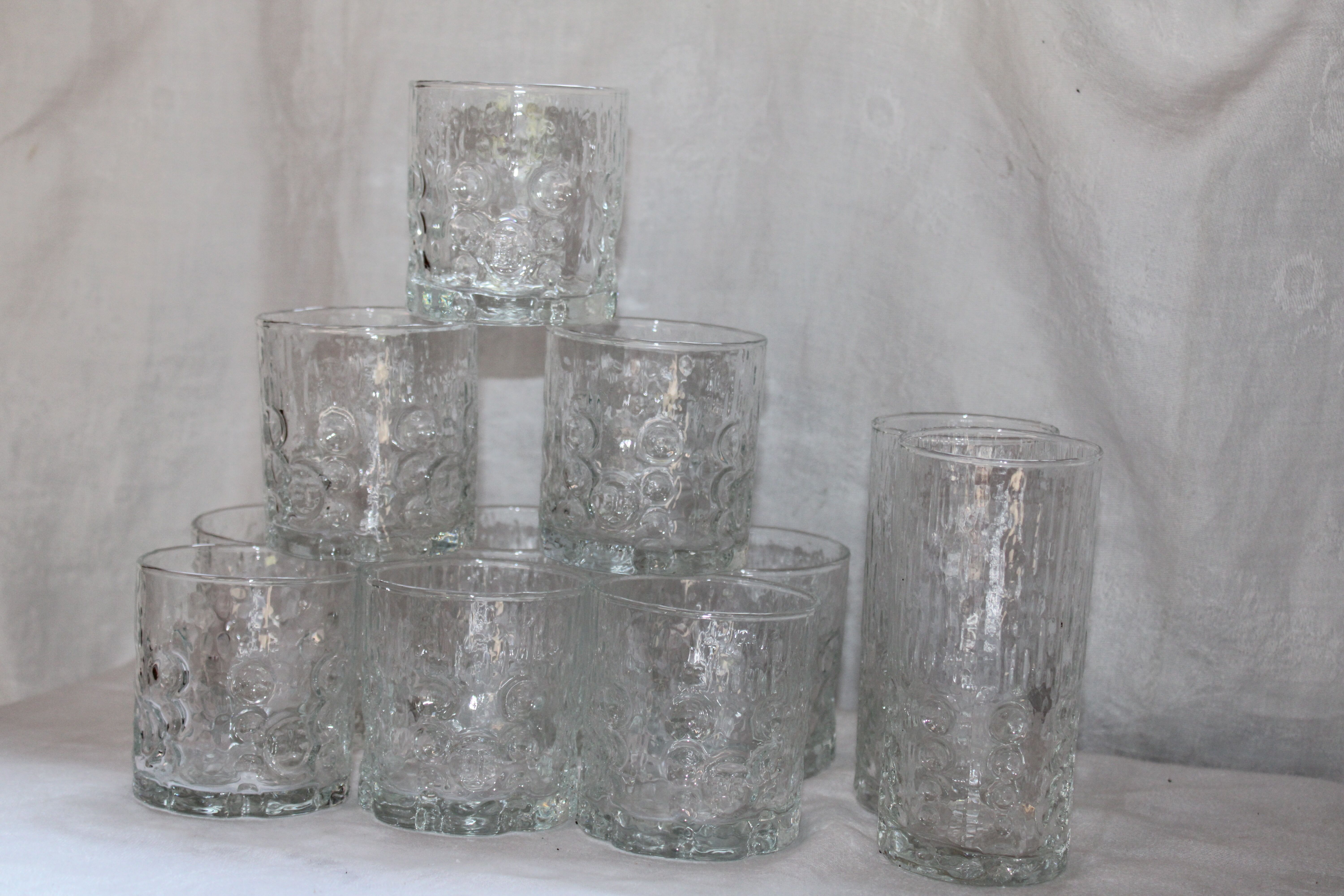 Set of 11 advertising glasses BP 70's
