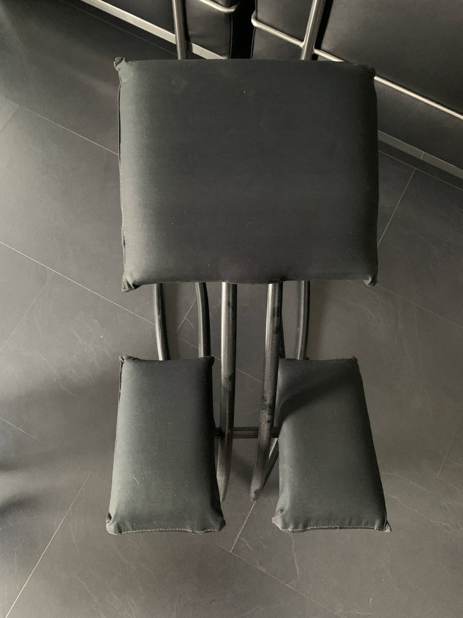 2 sièges « Mister Bliss » de Philippe STARCK 1983
