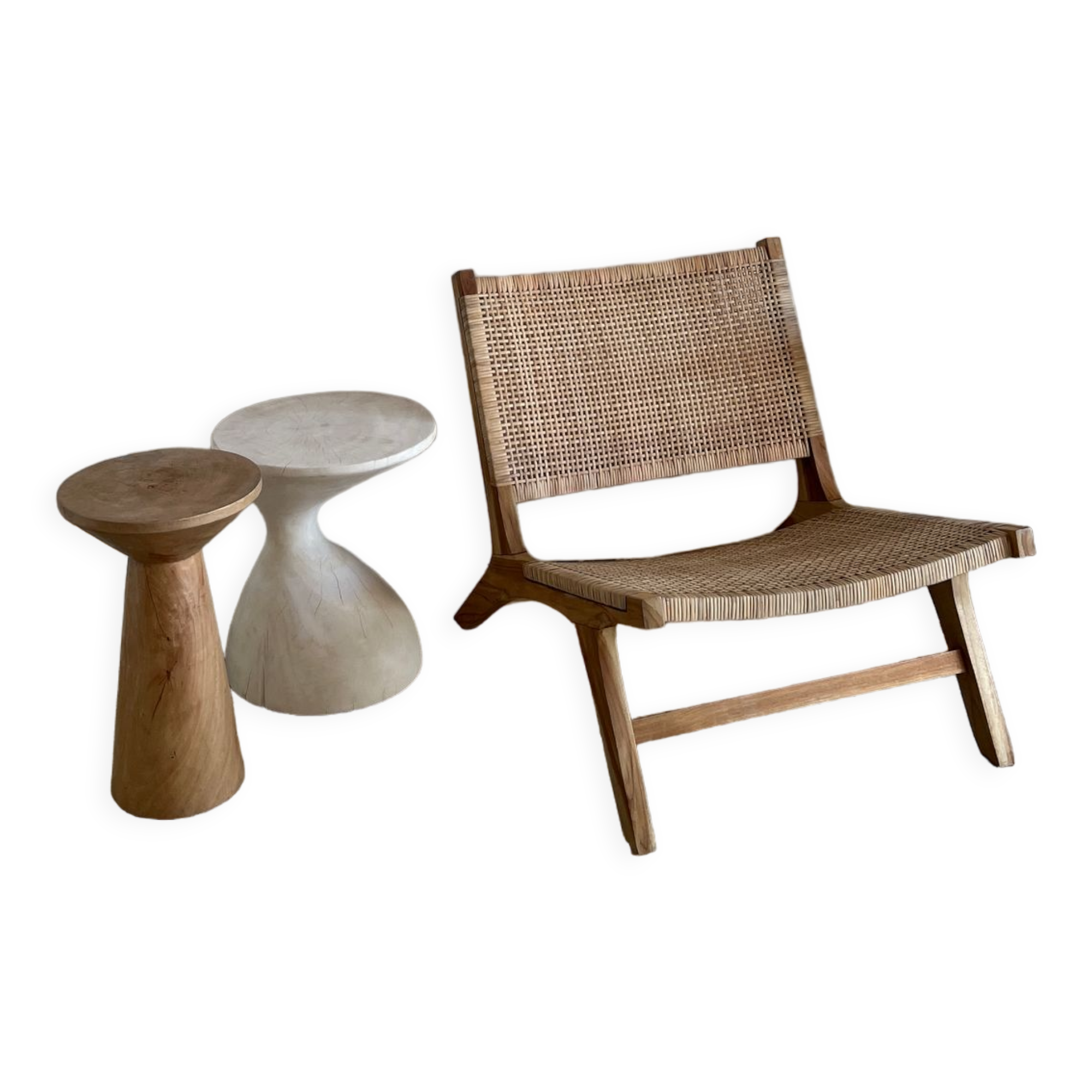 Reclining armchair in natural wood and woven rattan