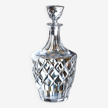 Wine decanter in cut crystal of saint-louis, model "adour"