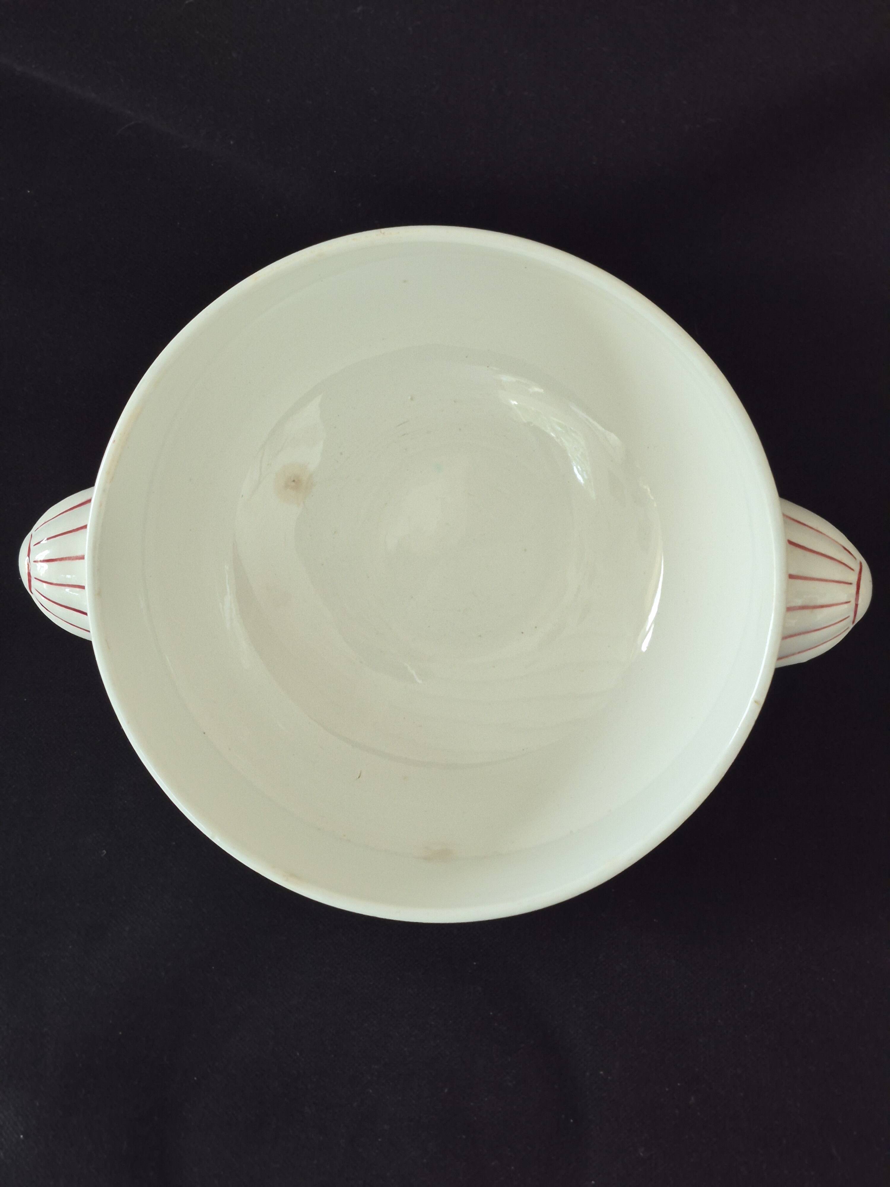 Grand légumier (soupière) en faïence de Digoin Sarreguemines, modèle AIX