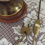 French Limoges Hergé table lamp base with gold highlights and floral decoration.