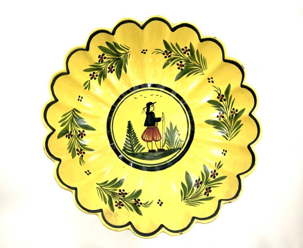 Large Quimper Breton cup