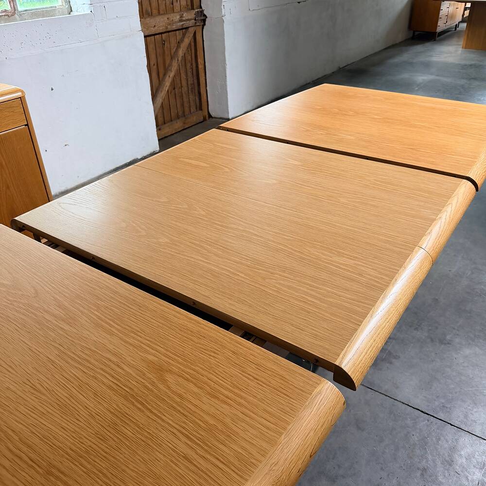 Extendable oak table 'Ann series', Van den Berghe-Pauvers, Belgium, 1970s