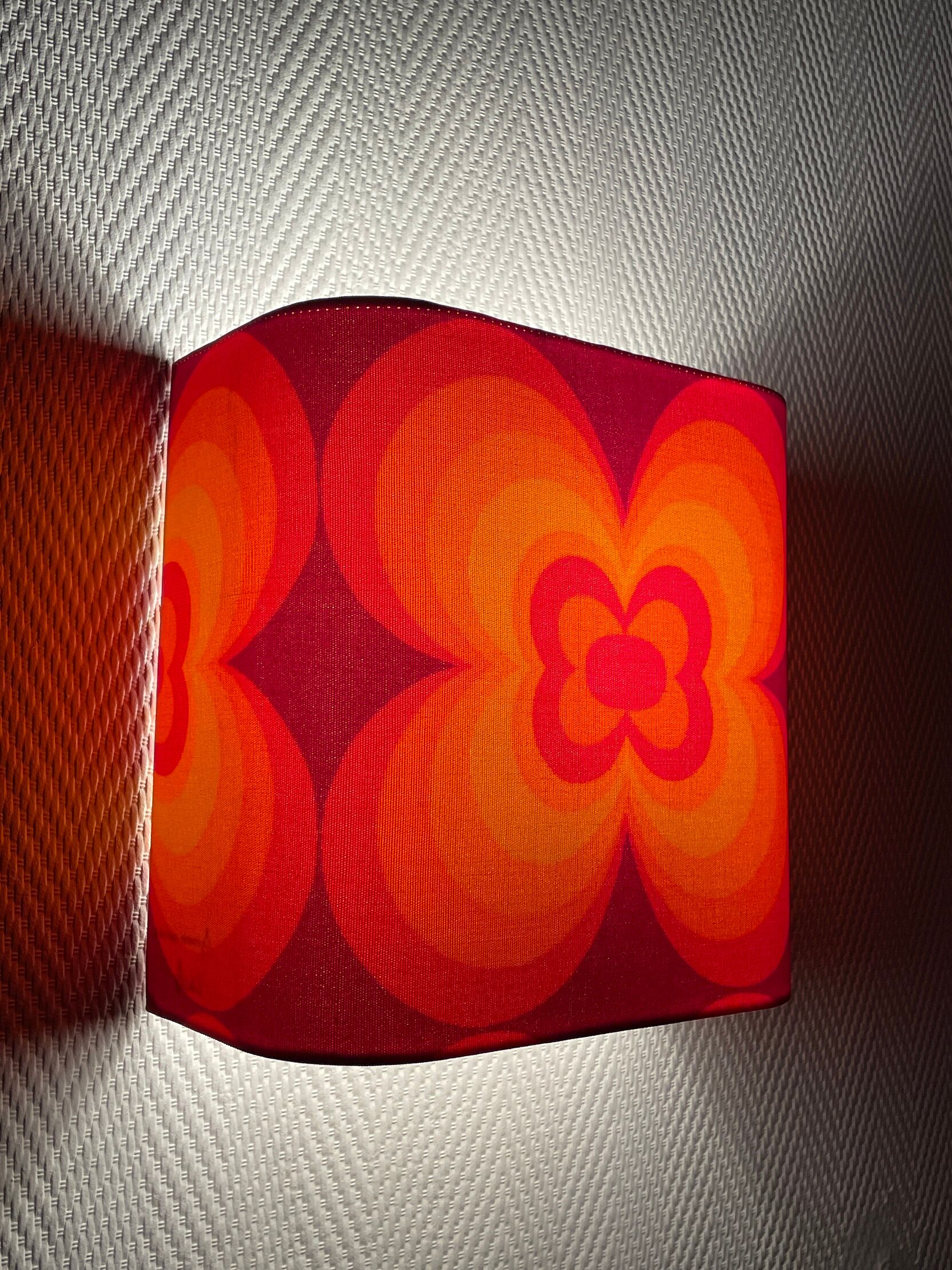 Wall lamp