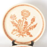 Flat plates in stoneware thistle decoration