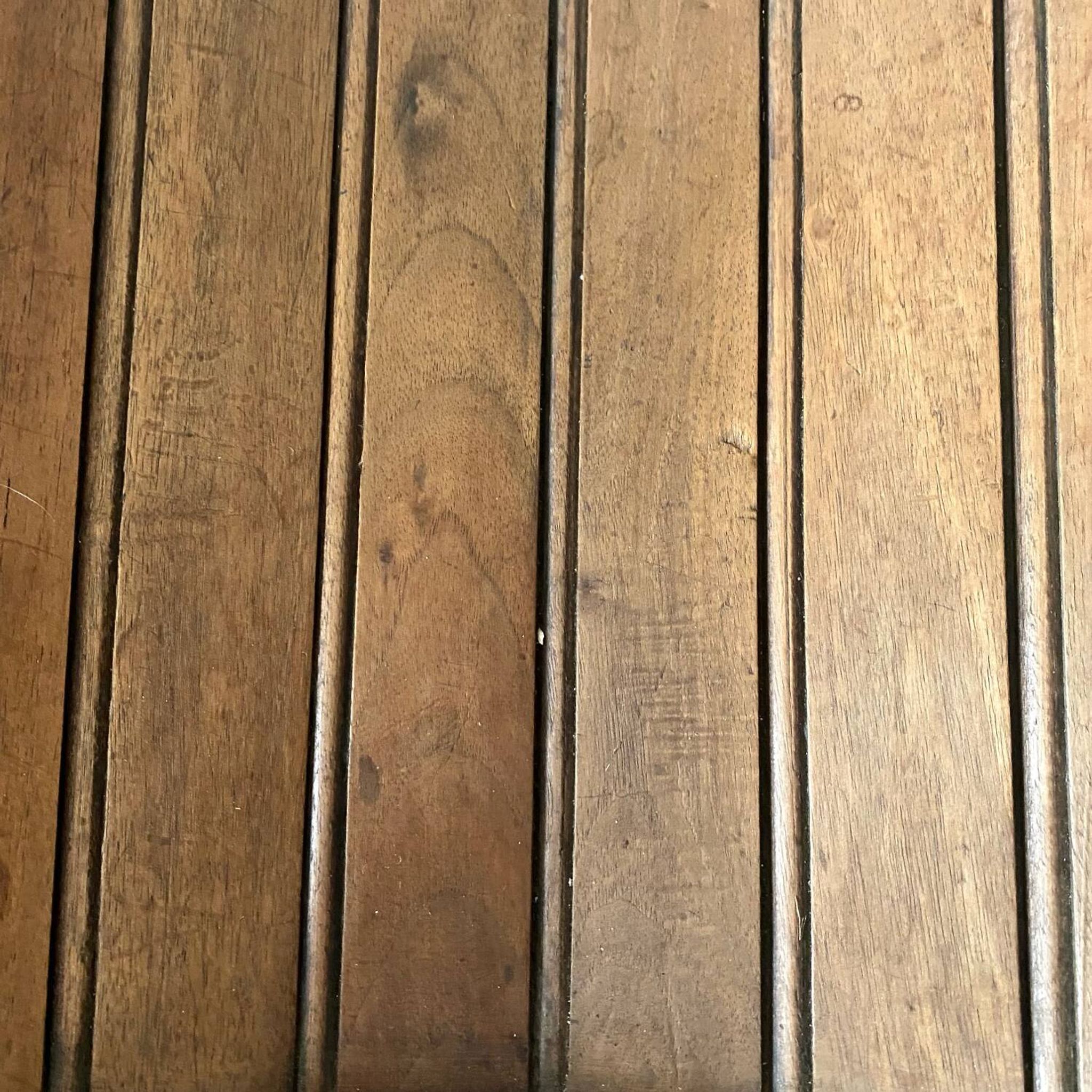 Fauteuil Dagobert en bois sculpté