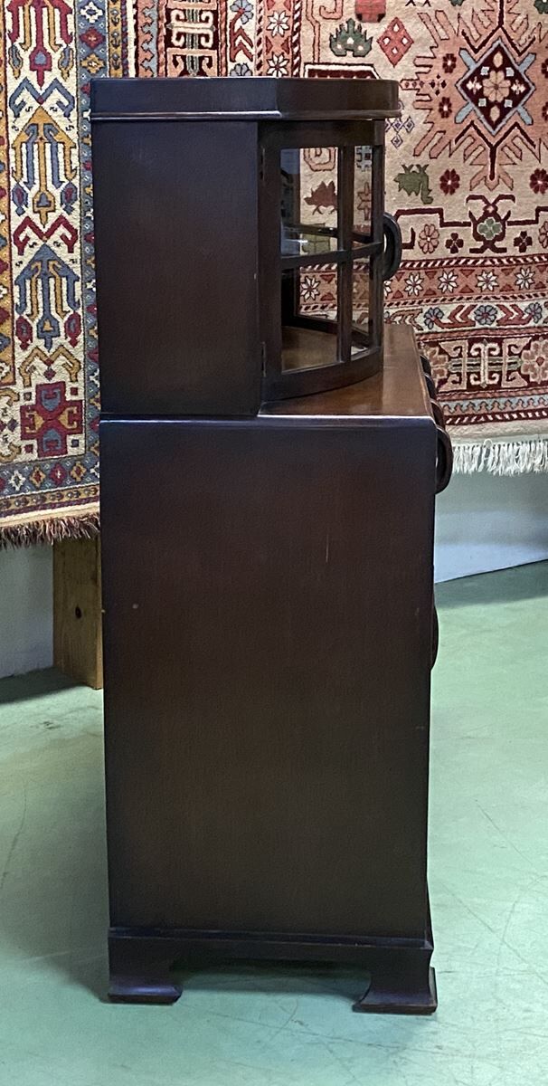 1930s English Art Deco oak buffet