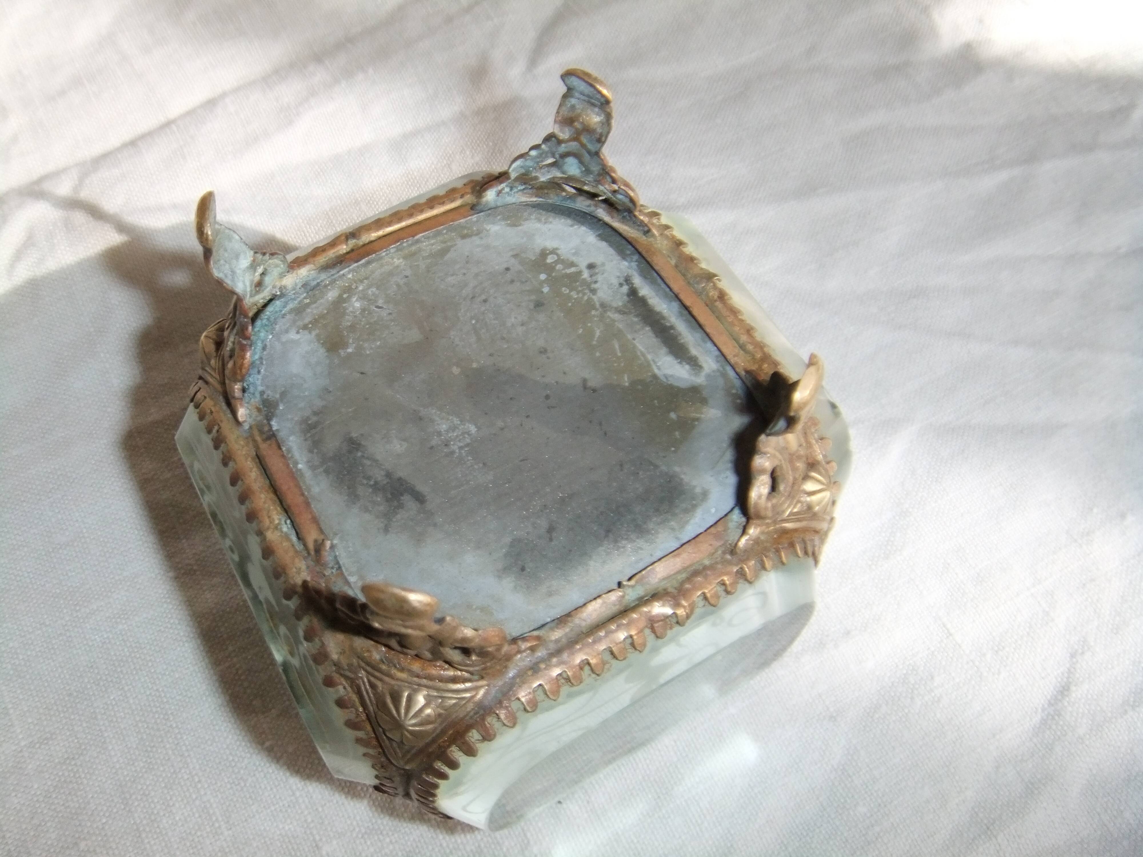 Napoleon III jewellery box bevelled glass engraved box box