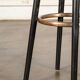 Tabouret de bar en bois et métal