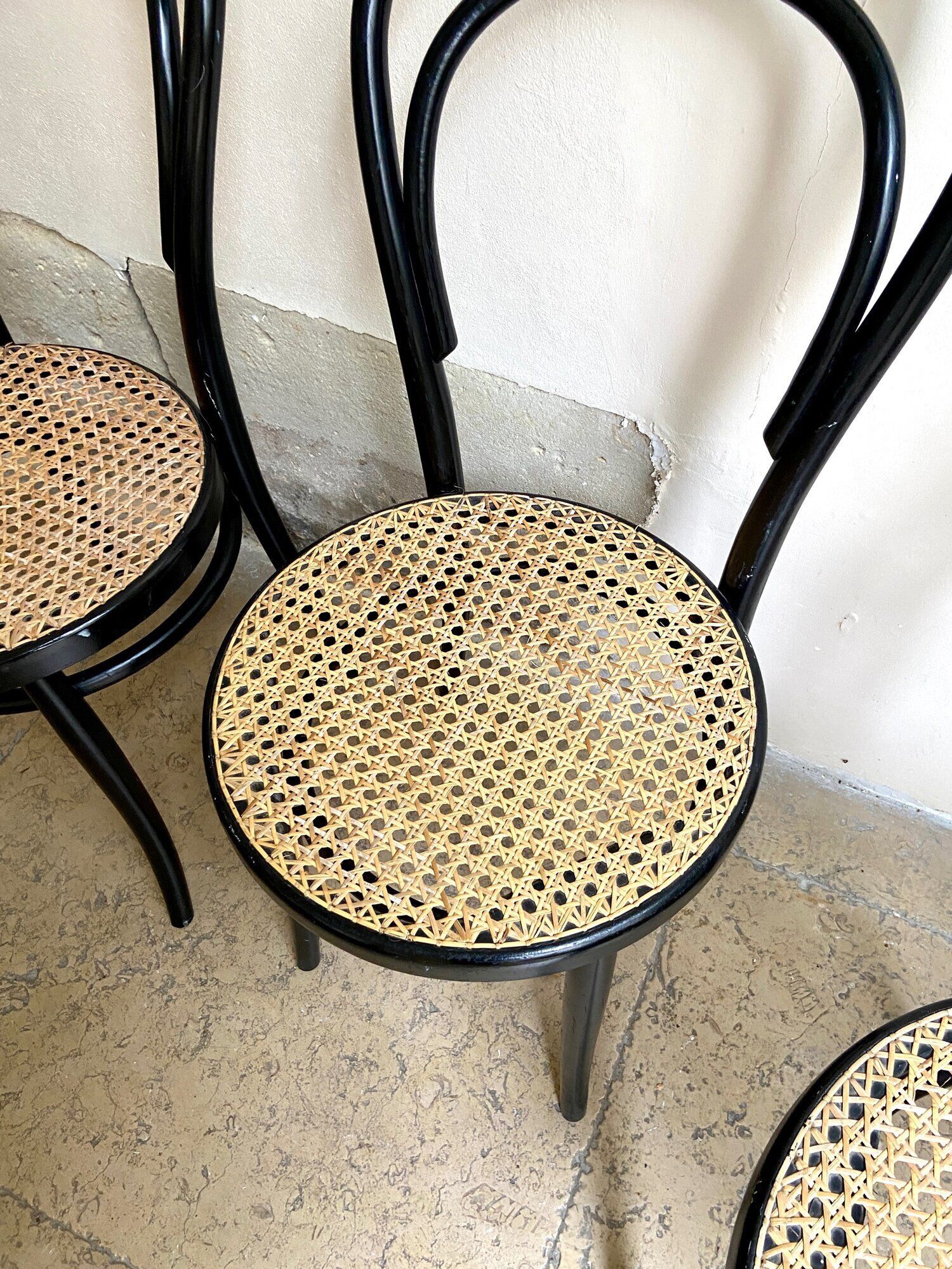 Set of 4 bistro chairs in black arched beech and canning