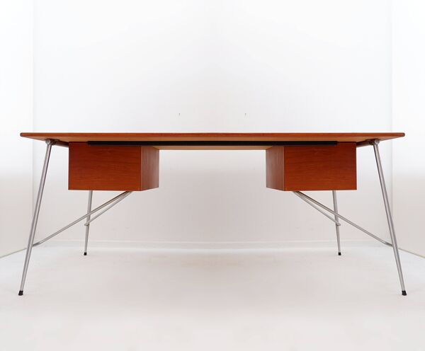 Bureau modèle 202 en teck par Børge Mogensen, années 1950