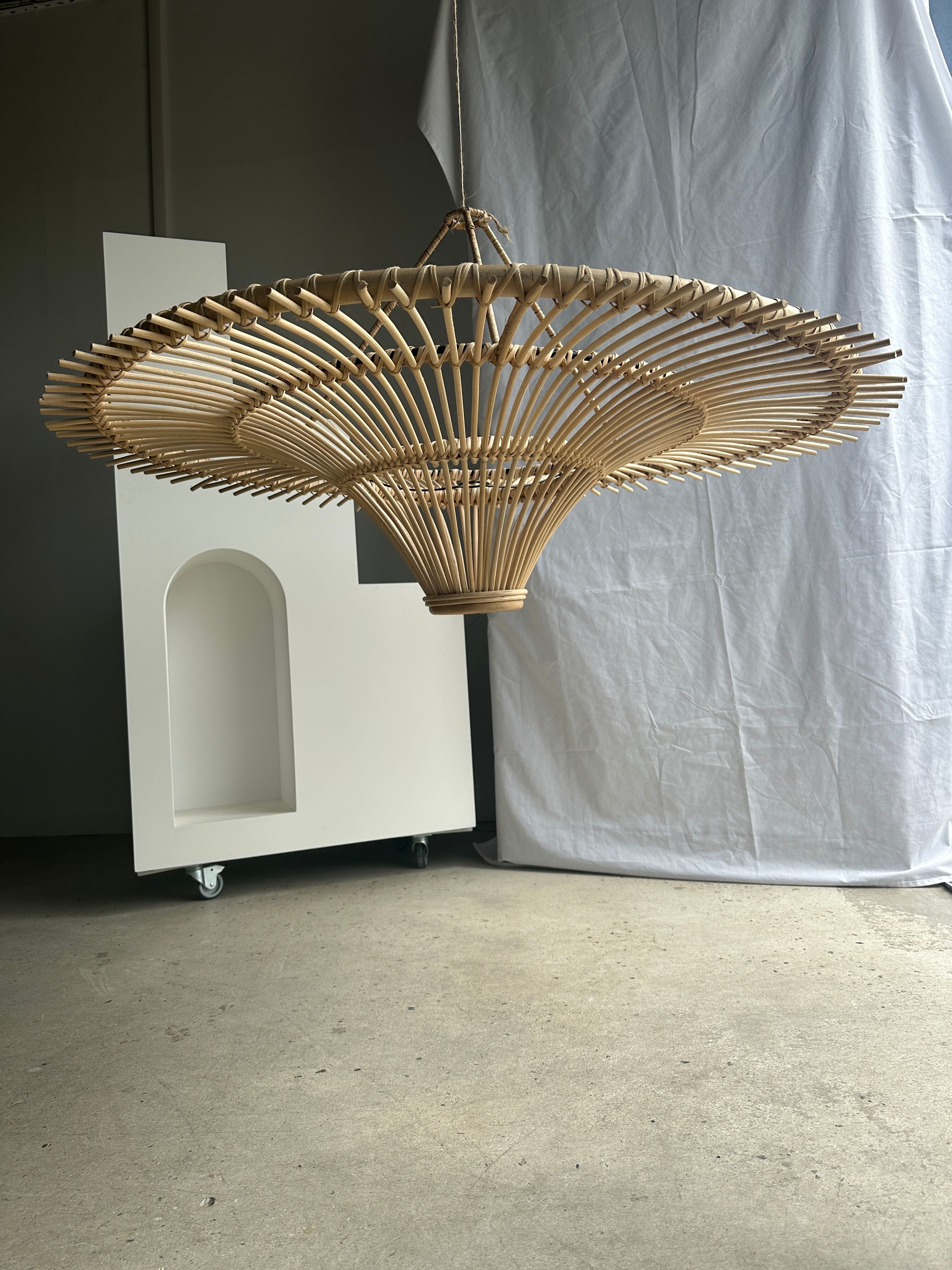 Suspension rattan saucer iron frame D:120 H:60