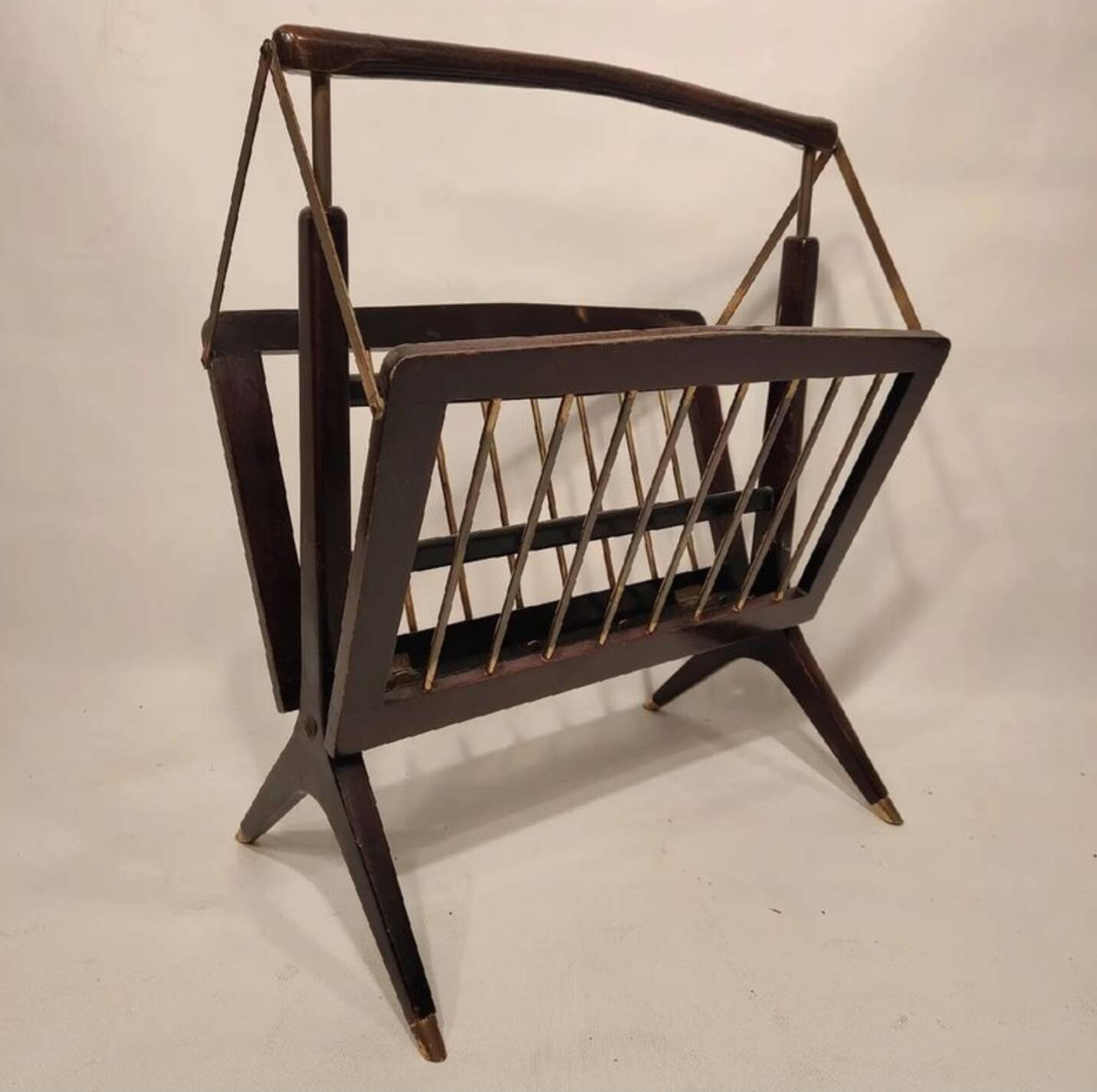 Cesare lacca style  magazine rack
