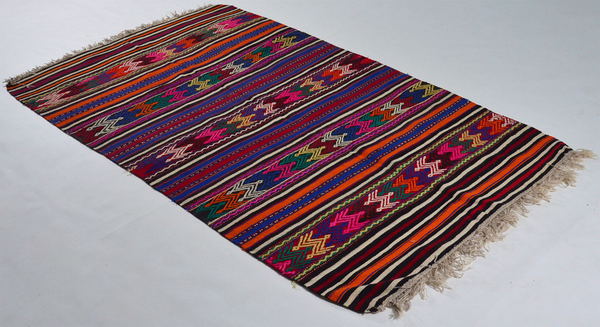 Anatolian handmade kilim rug 196 cm x 148 cm