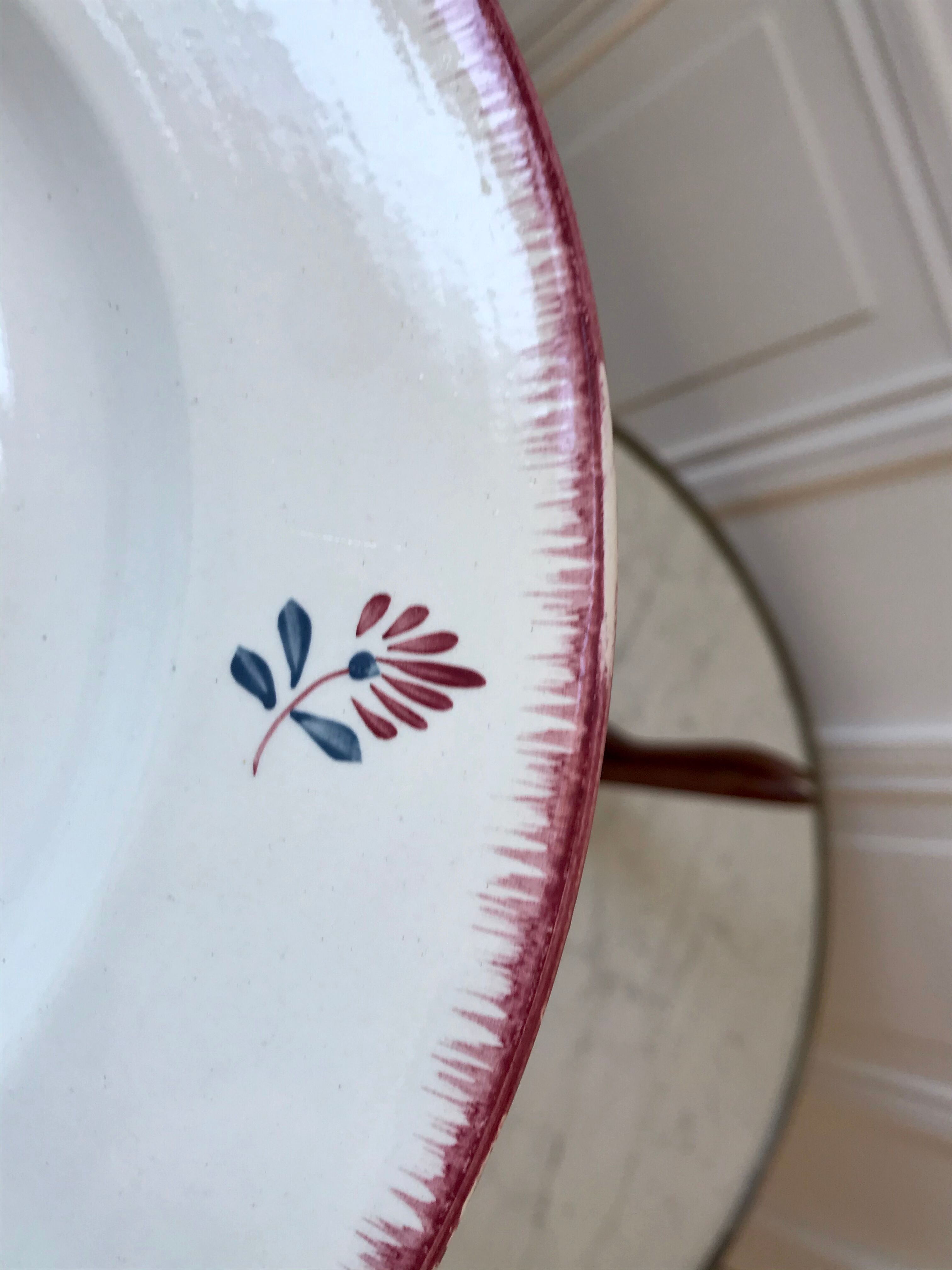 Round dish Digoin Sarreguemines model "Line" years 20-30