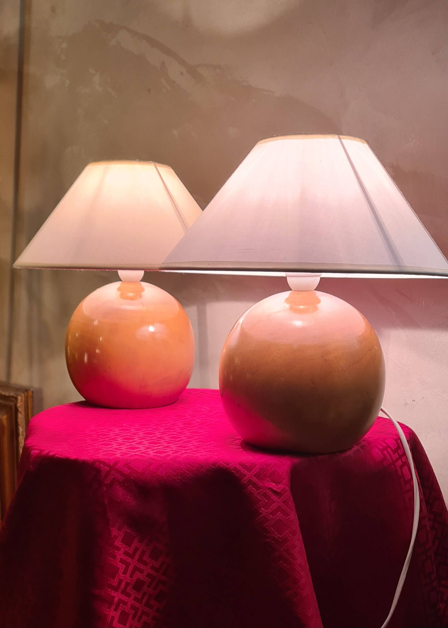 pair of solid wood varnished lamps 1kg 32x30 elec ok screw bulb very good