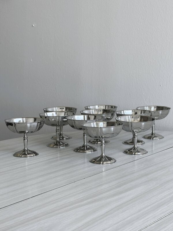 10 coupelles sur pied en inox Letang Remy