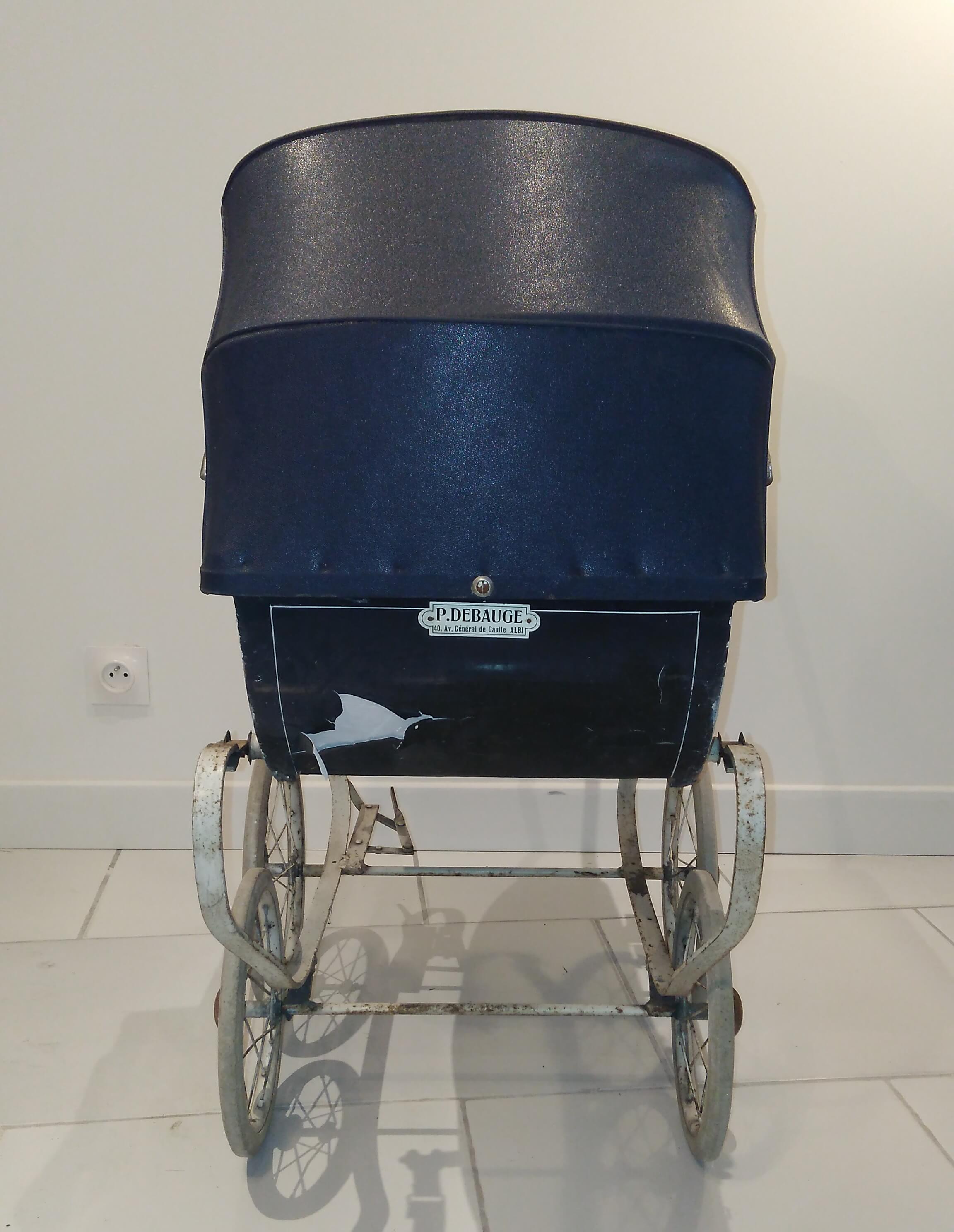 Landau vintage sur roues