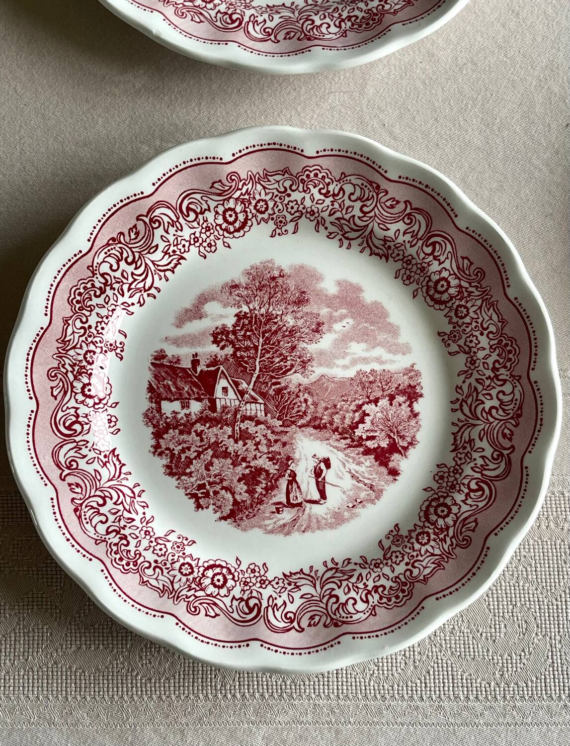 12 dessert plates Fontebasso Italy.