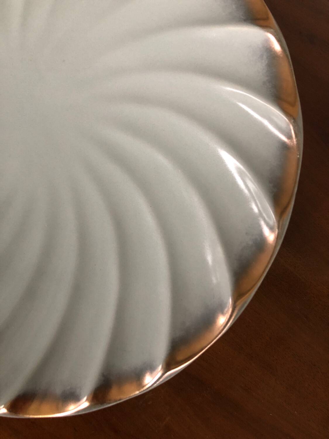 Saint Clément earthenware dish signed Béatrice Letalle