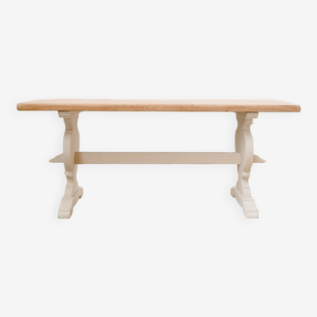 Table basse en bois massif