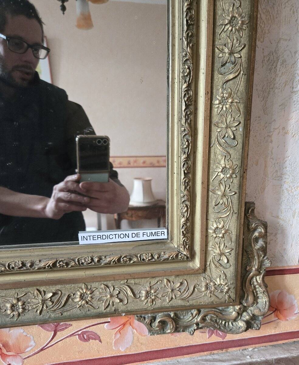 Antique gilded mirror with sculpted pediment – Napoléon III period – 19th century