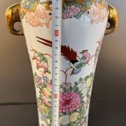 Vase en porcelaine émaillé XX siècle