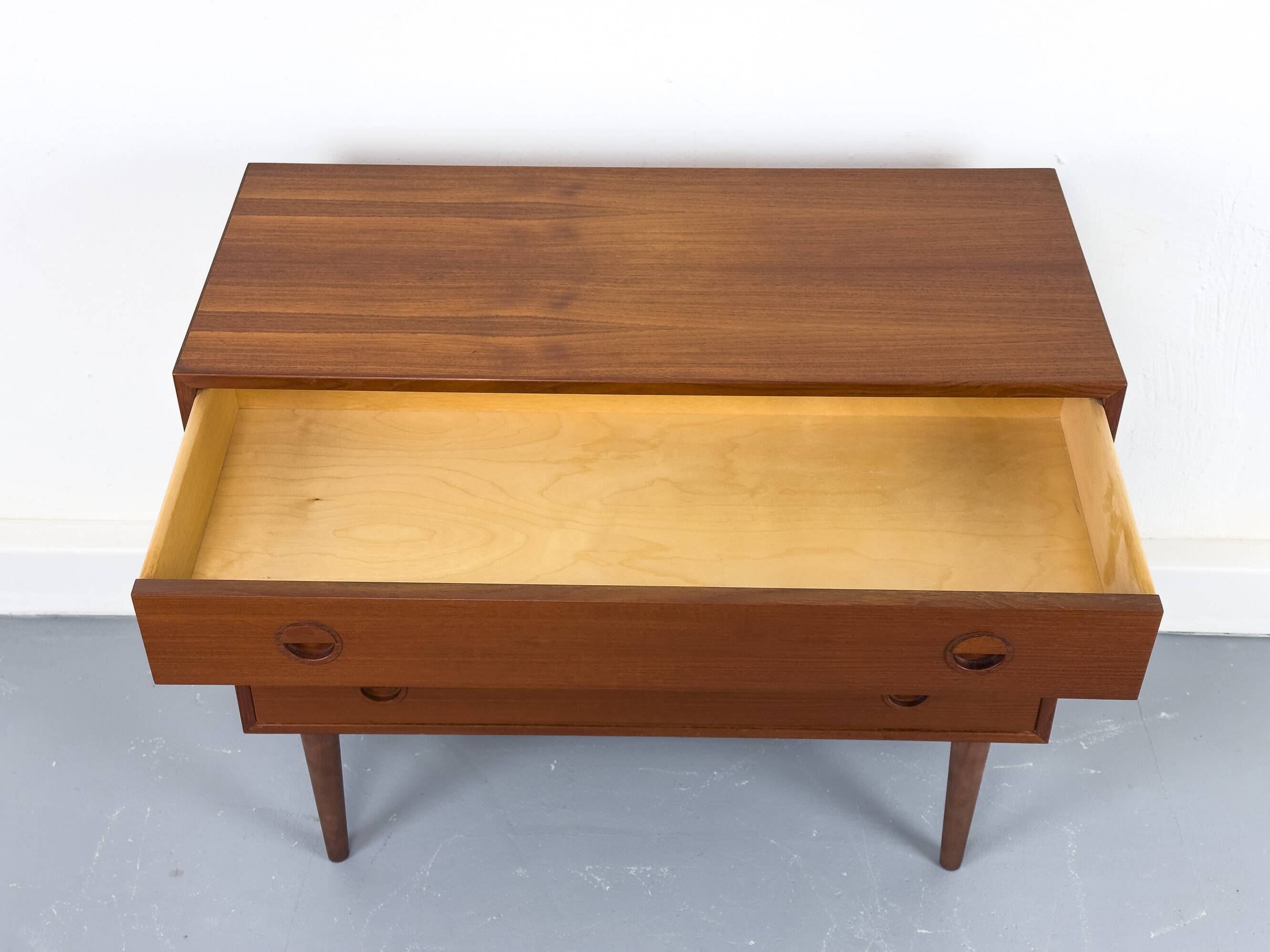 Commode en teck par Hansen et Guldborg, années 1960.