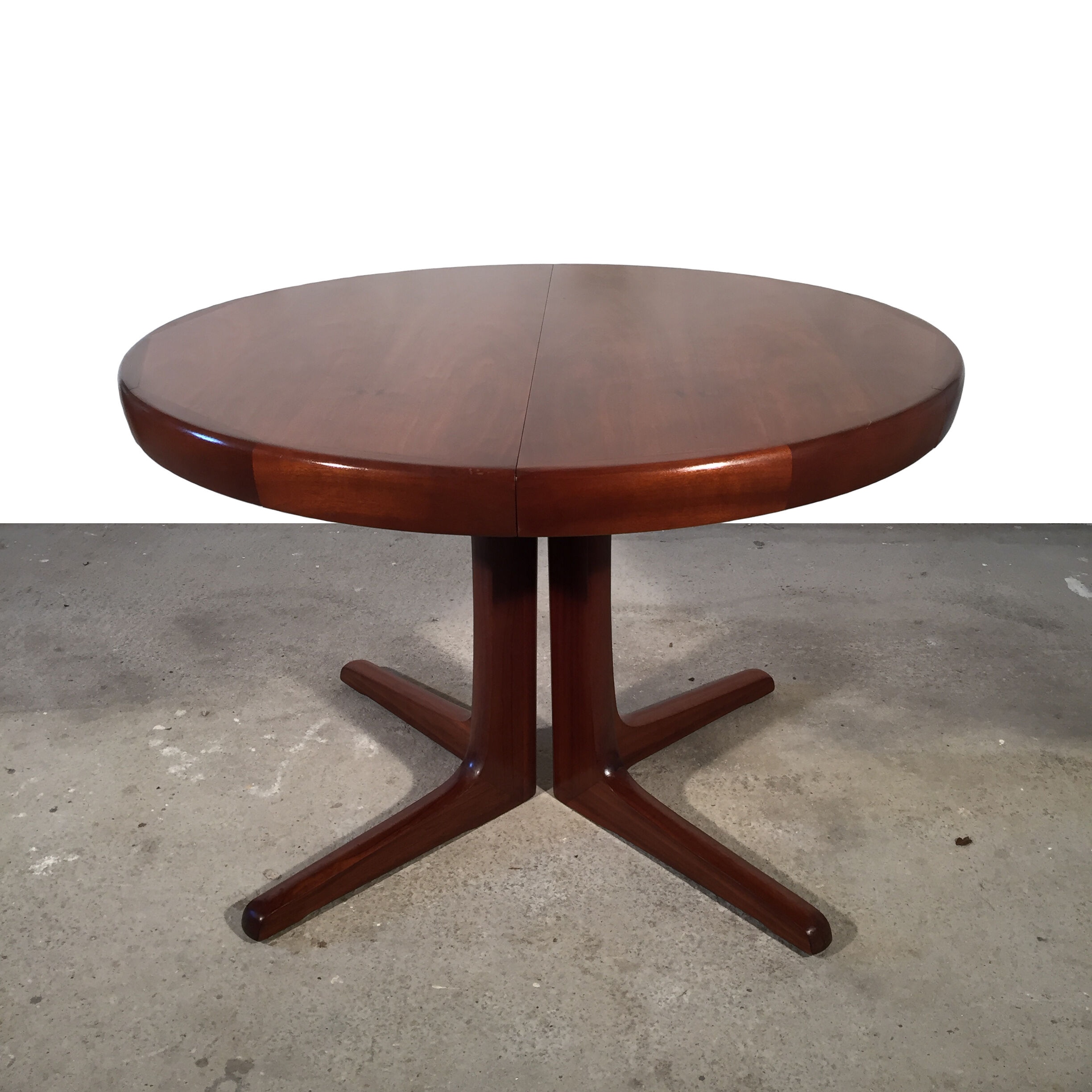 Expandable Scandinavian Roundtable 1960