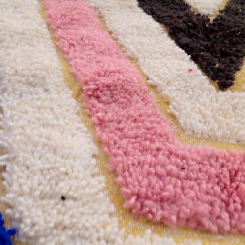 Traditional handmade pure wool rug, size 150 x 250 cm