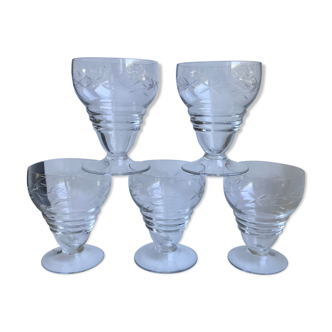 Set of 5 crystal wine glasses engraved 60s