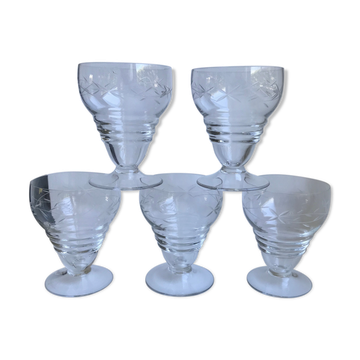 Lot de 5 verres à vin en cristal gravé années 60