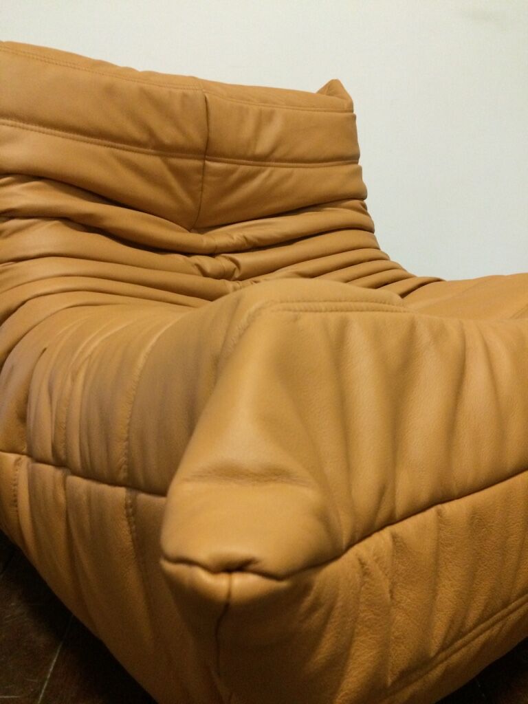 Chair "Togo" model designed by Michel Ducaroy 1973