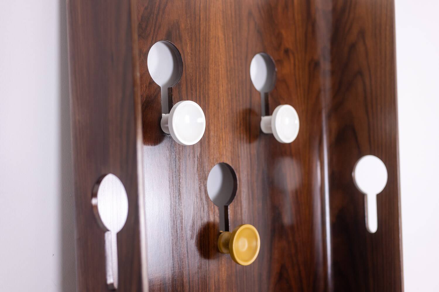 Carlo di Carli. Rosewood veneer coat rack. 1960s.