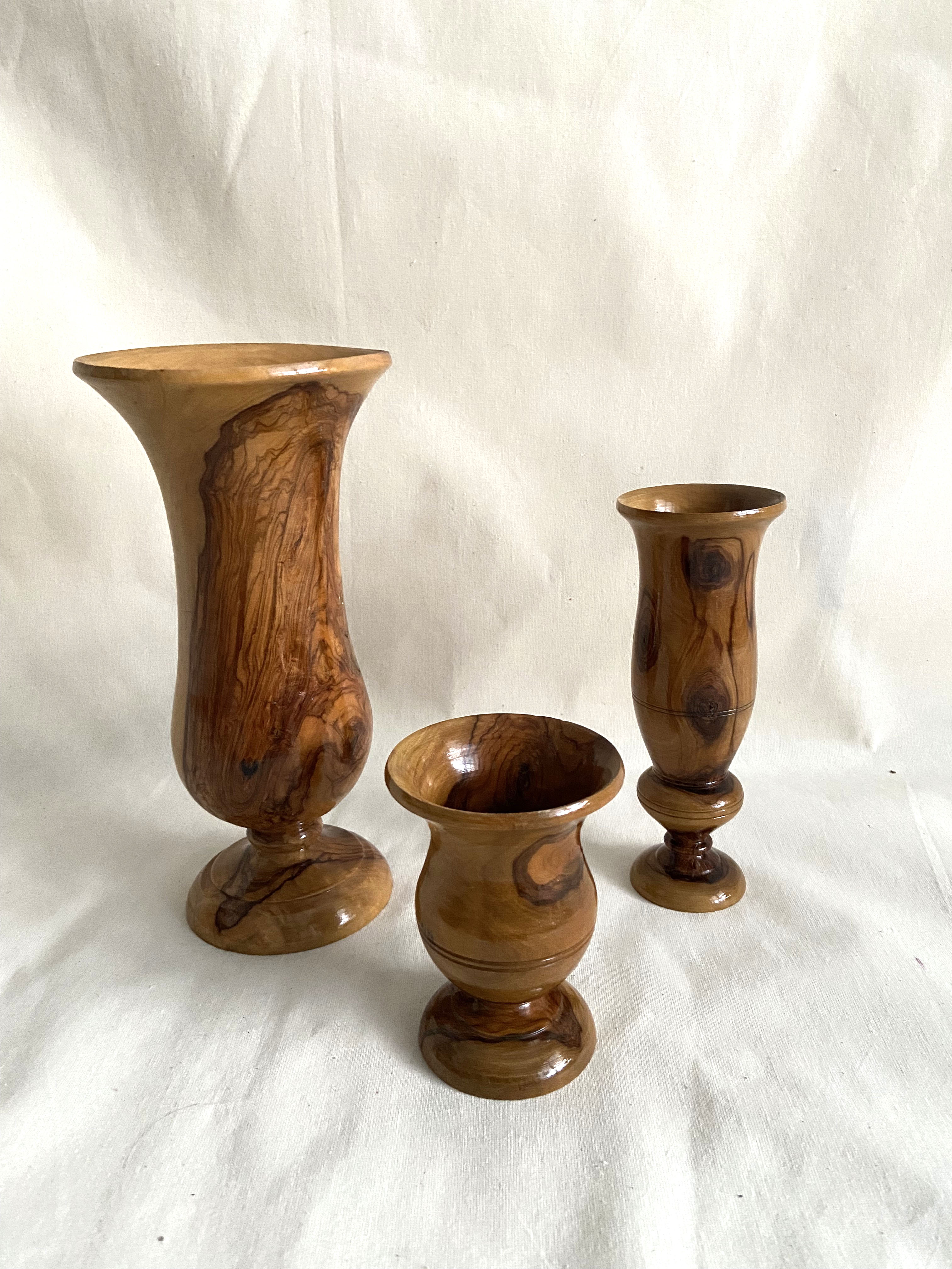Medici vase in olive wood
