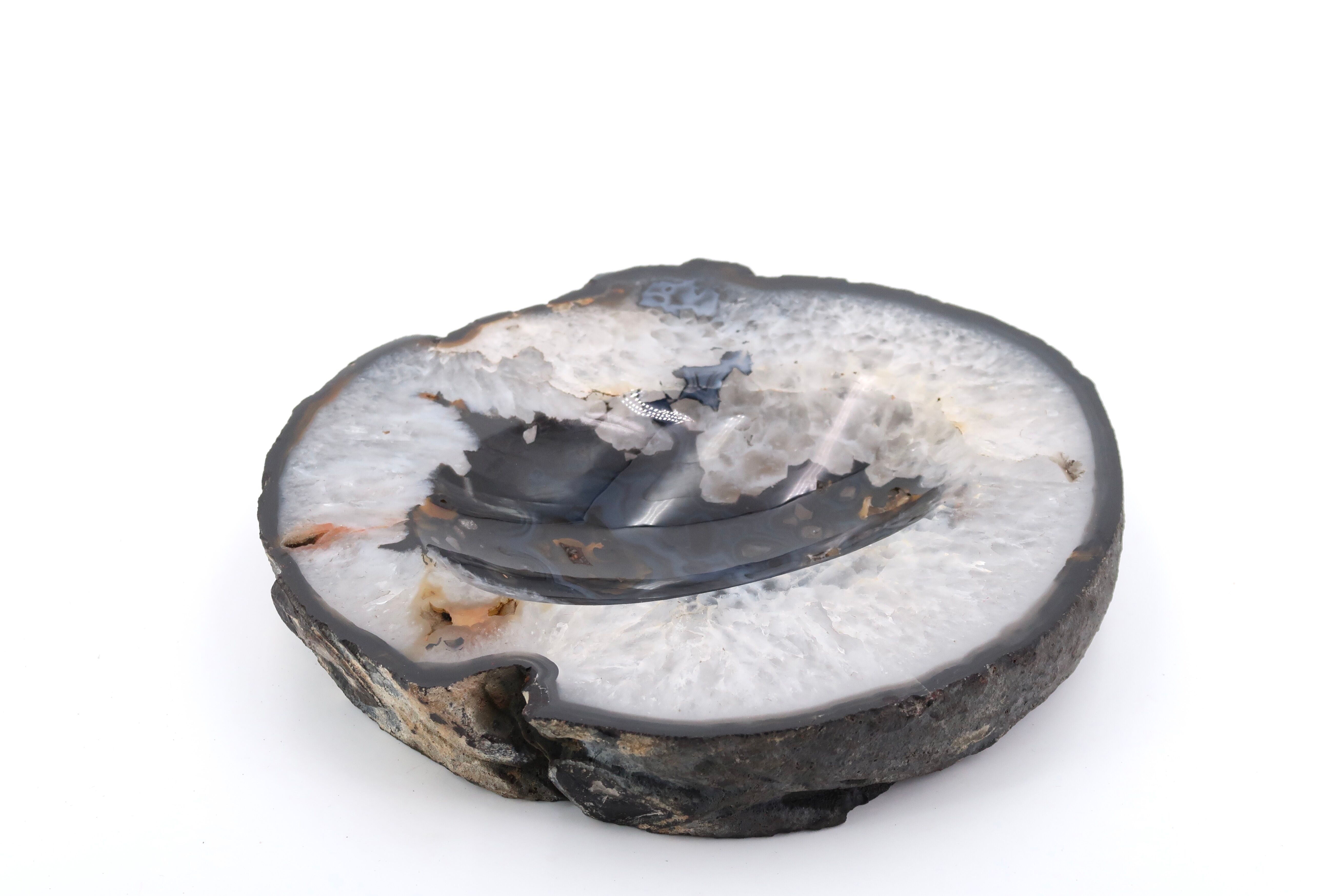 Empty pocket in carved agate, 1970s