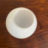 Cat lamp with opaline globe from the 80s