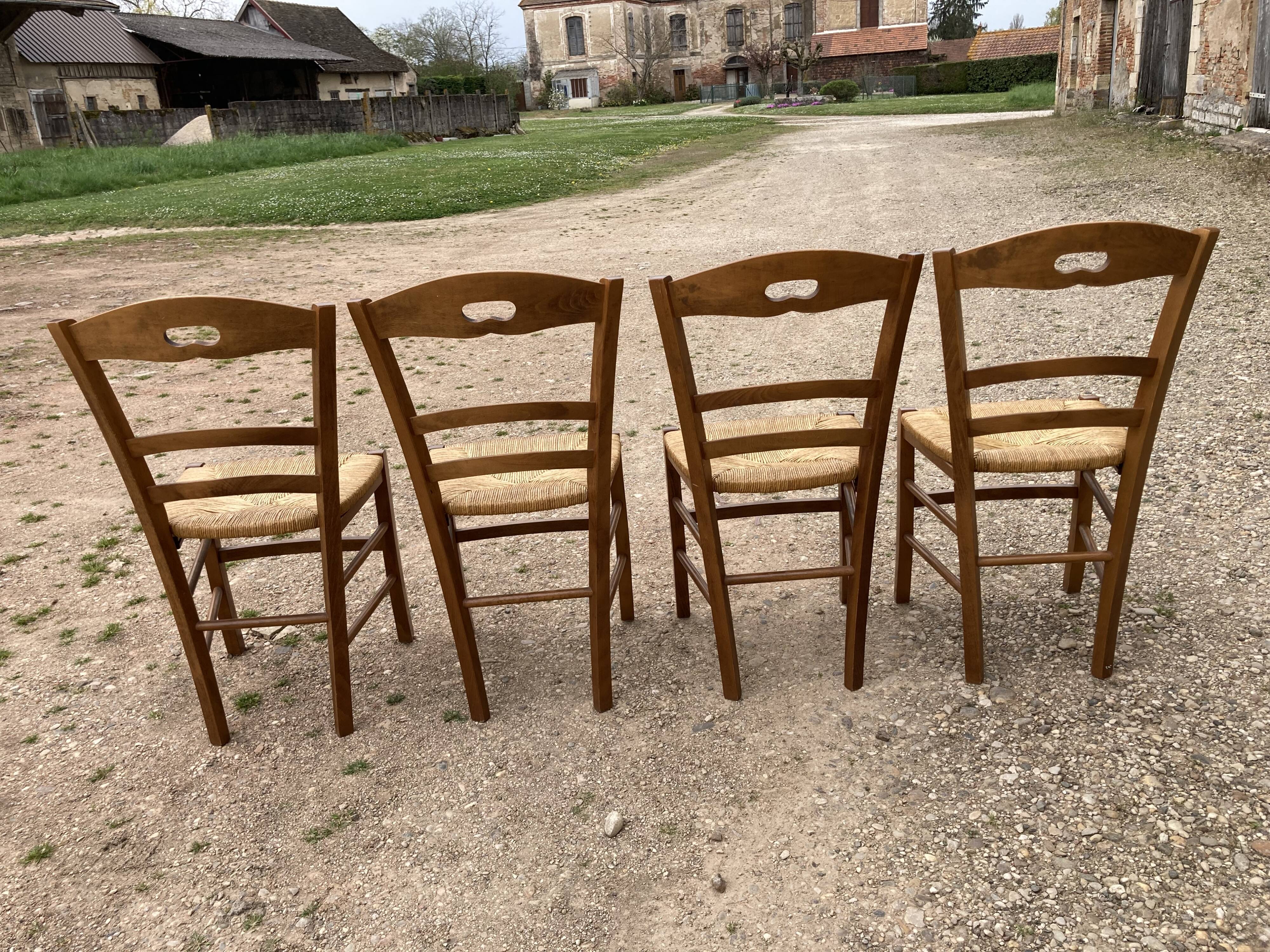 4 chairs mulched in ash