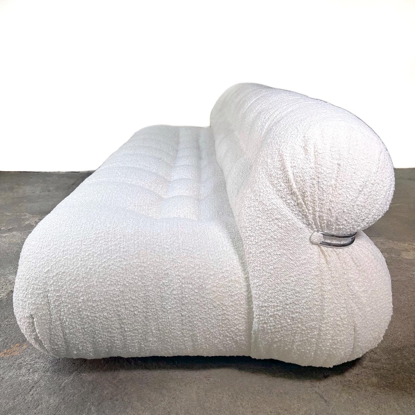 "Soriana" 4-seater sofa by Afra & Tobia Scarpa, 1970.