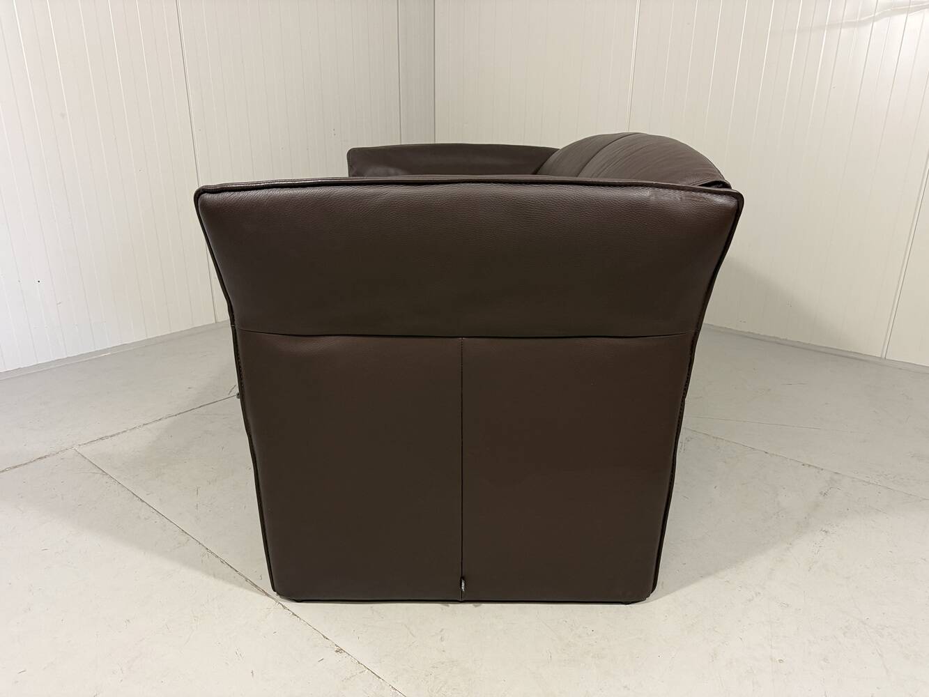 Christophe Giraud brown leather sofa Indy, Jori Belgium 1990’s