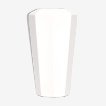 White vase ceramic