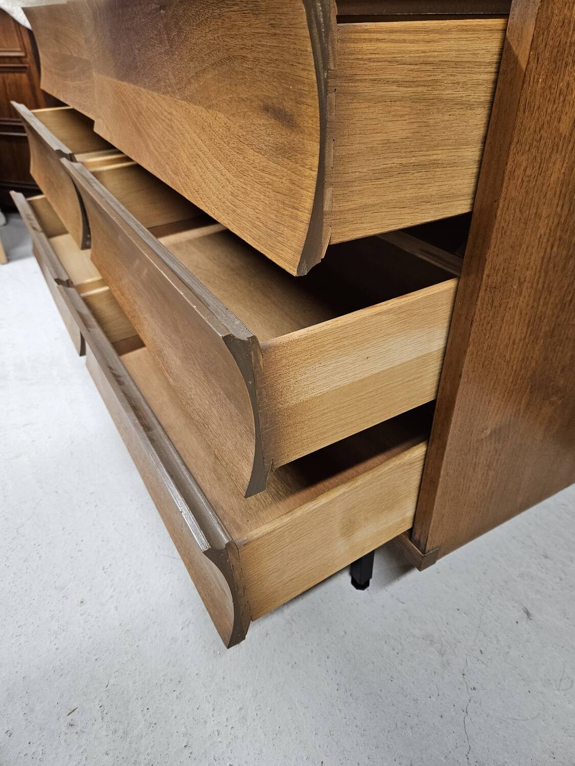 Johnson Carper 1950 Dresser