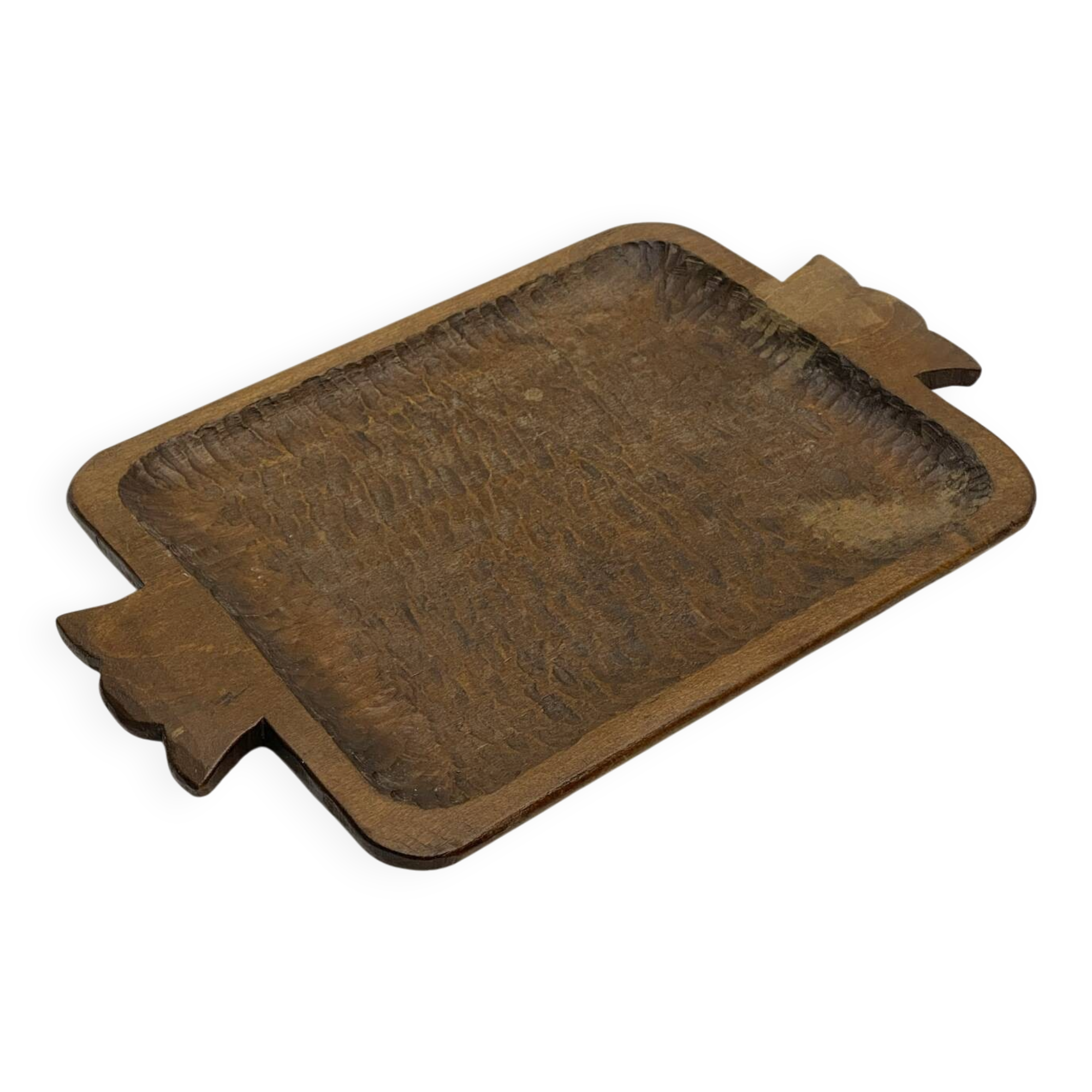 Carved wooden plateau