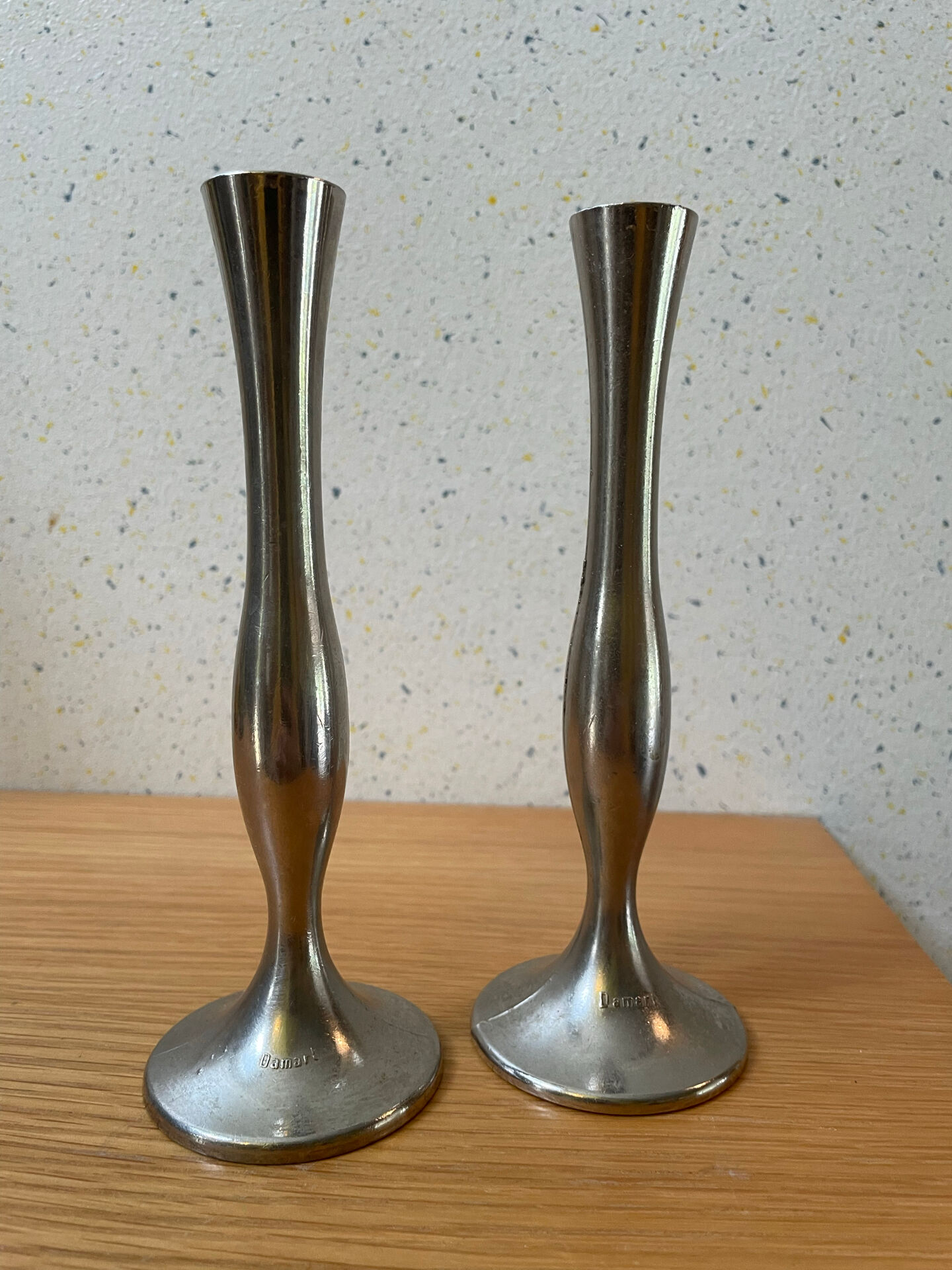 Set of 2 Damart single flower vases