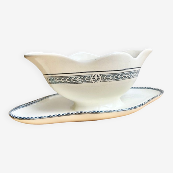 Old gravy boat Terre de fer Salins