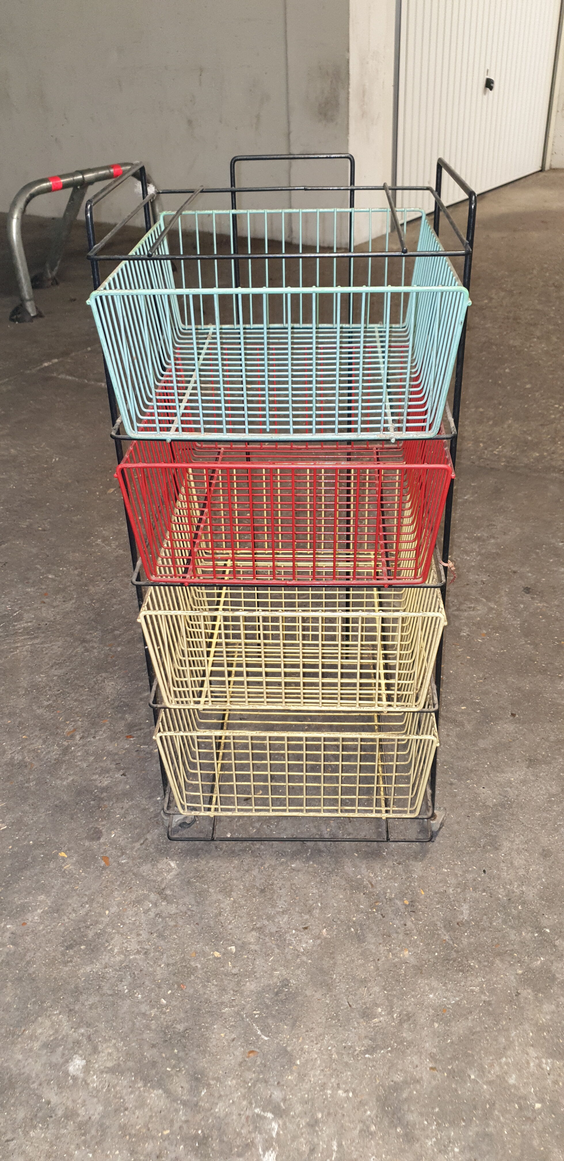 Mobile trolley with sliding baskets from the sixties